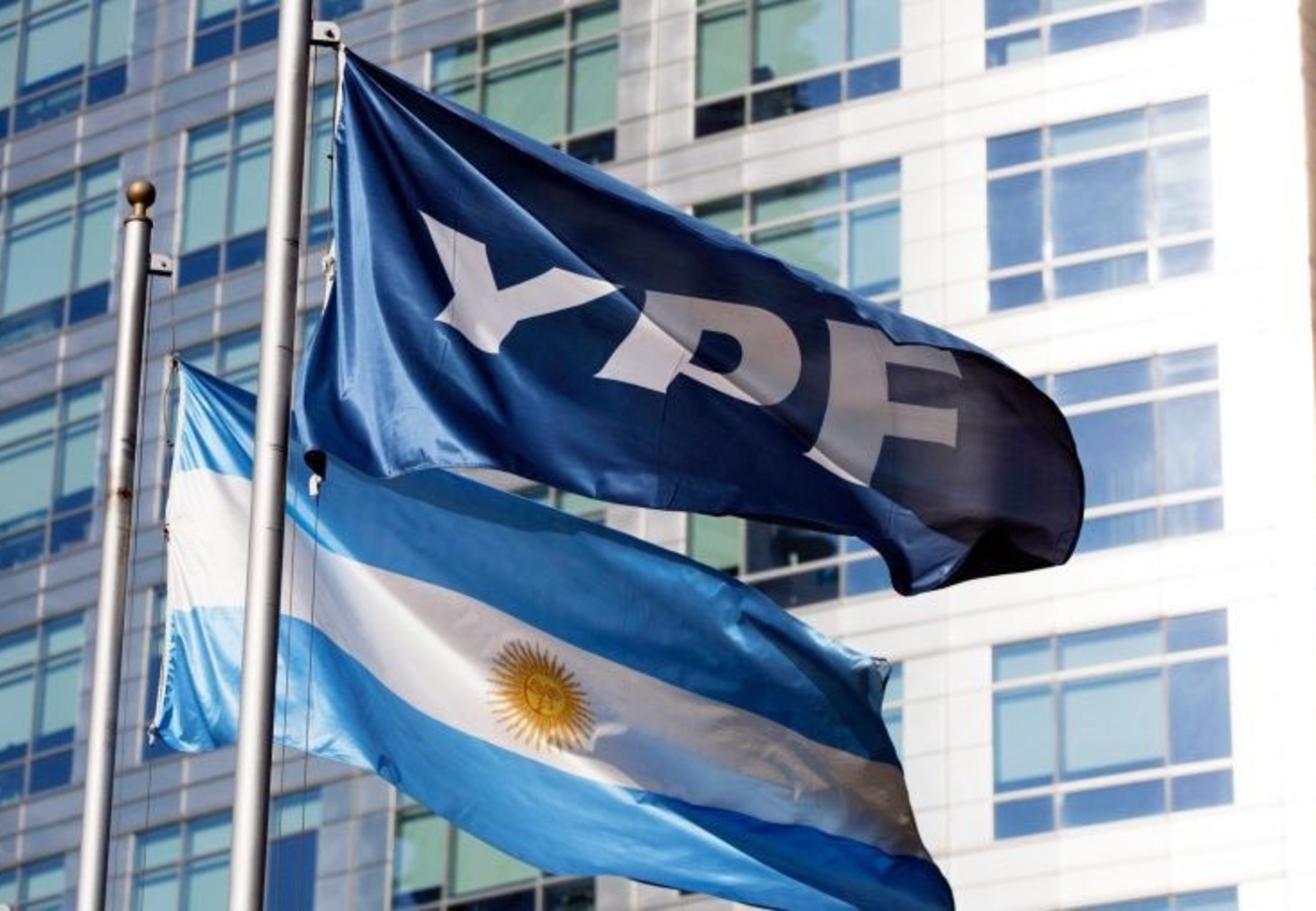 Imagen de YPF es de los argentinos y el futuro también